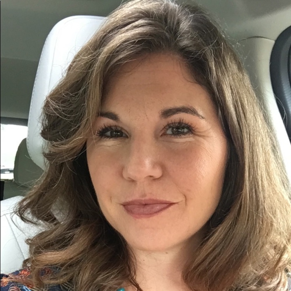 Meet your Posher, Jennifer